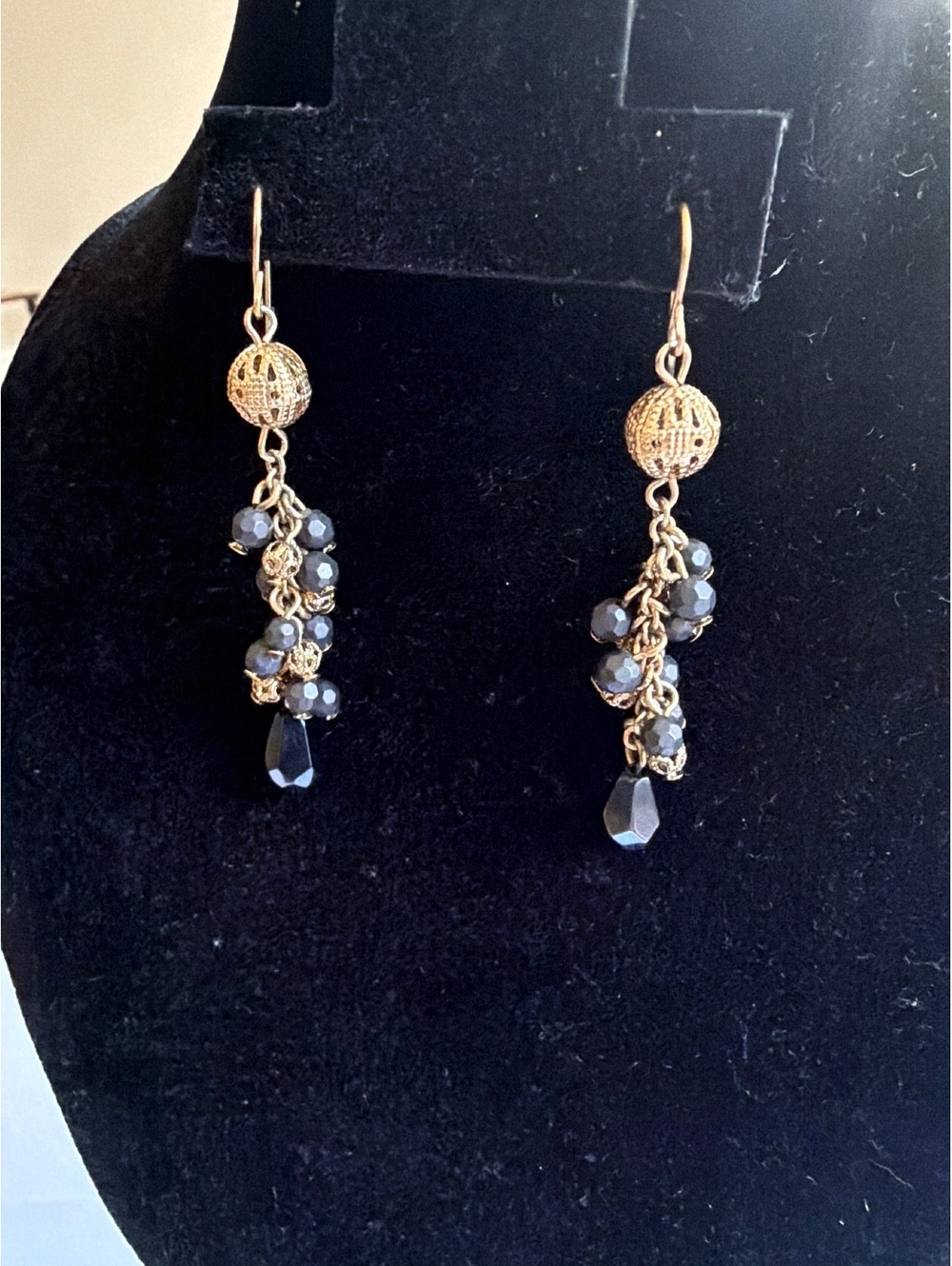 Vintage Black Glass Cluster Drop Earrings – Gold Tone Filigree, Romantic Gothic
